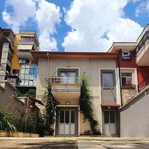 Appartamento A Cheerful With Free Parking Space